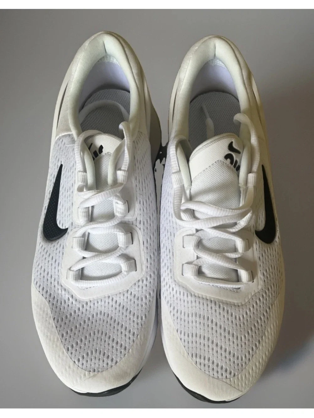 Nike White/Black Air Max Lightweight Mesh Sneakers Size 7Y